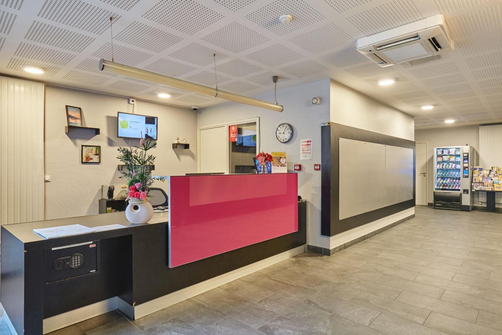อพาร์ตโฮเต็ล โอดาลี ลียง กงฟลูอองซ์ Aparthotel ภายนอก รูปภาพ