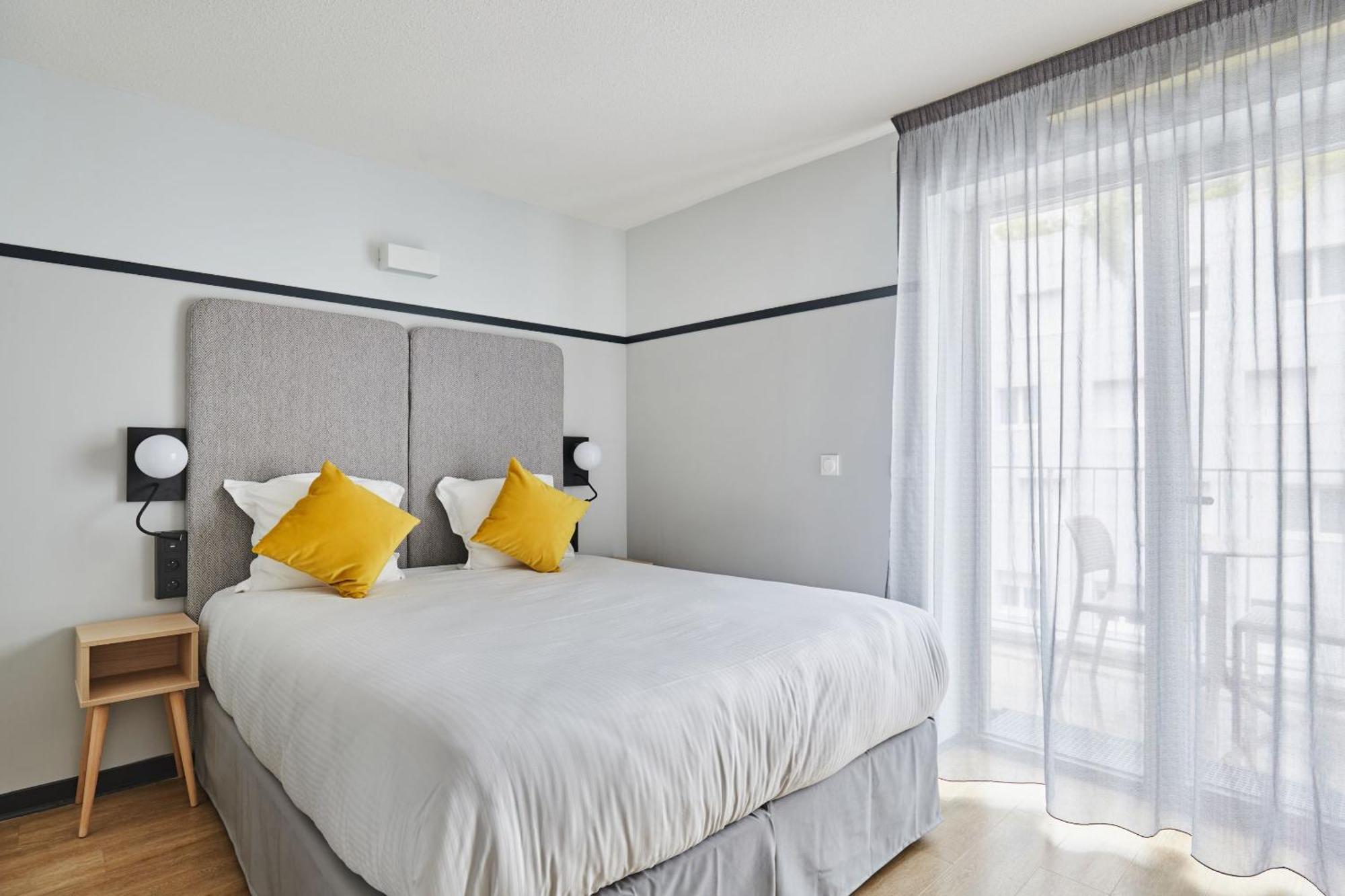 อพาร์ตโฮเต็ล โอดาลี ลียง กงฟลูอองซ์ Aparthotel ภายนอก รูปภาพ